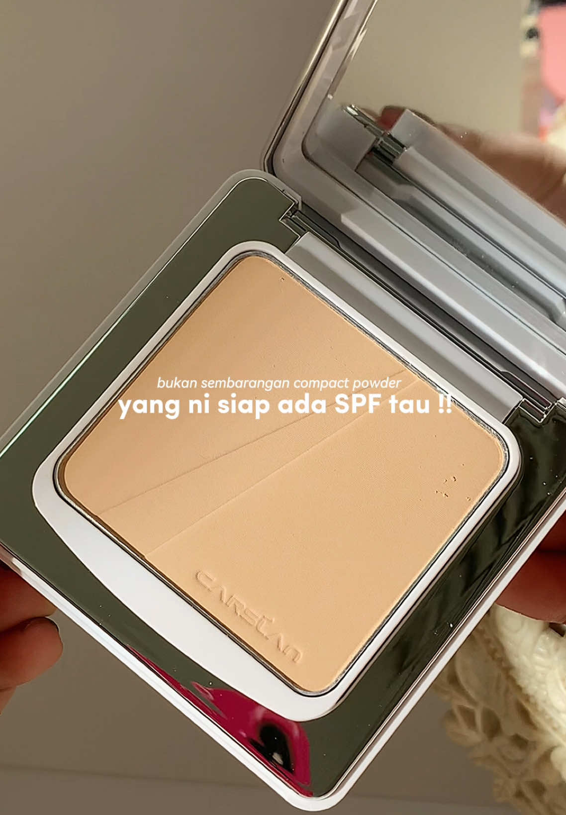 bestnya dah ada powder yang include sekali sunscreen dalam dia! senang takyah fikir nak kena reapply sunscreen dah! ⭐️ #carslan #carslancompactpowder #carslansoftfocuspowder #sunscreenpowder #carslansunscreenpowder 