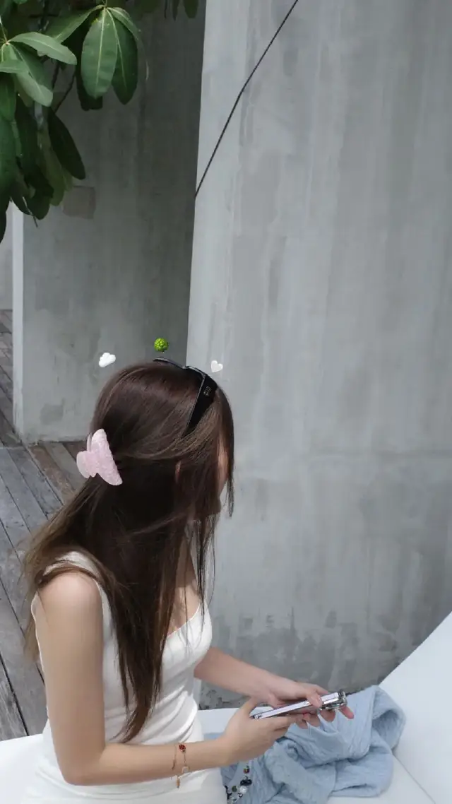 sarocha with her beautiful picture #freen #freensarocha #fyp #foryoupage #xyzbcafypシ 