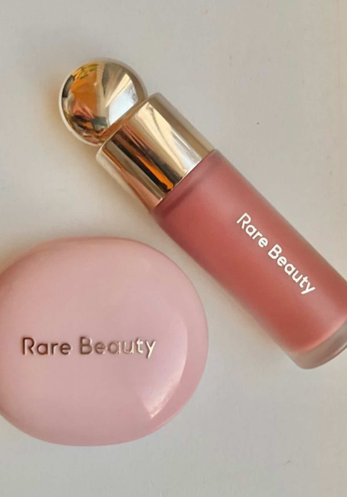 The only carry all tote you need that fits it all @Rare Beauty #rarebeautytotebag #carryalltotebag #besttotebag #TikTokShop 