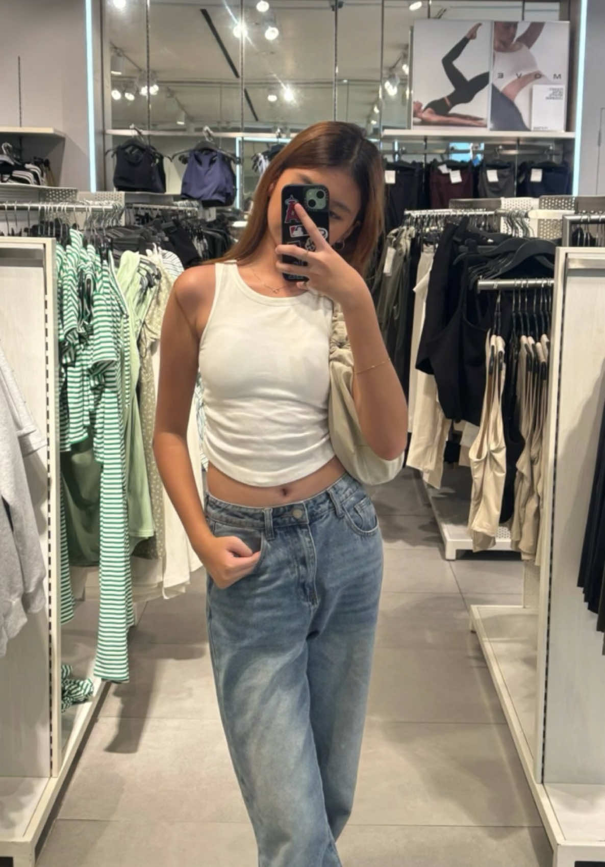 Women's Camisole Solid Color Sleeveless Tank Top For Woman With Chest Pad Side Pleated Design Vest Slim Fit Outer Wear #outfit #OOTD #white #Summer #buynow 