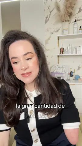 La gran cantidad de comentarios y mensajes que recibo Sandy cómo puedo tener el autoestima tan alto como tú como tú a pesar de todo puedes verte tan bonita! Y bueno mi respuesta simple es no siempre fue así he venido trabajando en mente y espiritualidad  Y bueno creo que la ausencia de amor propio es la presencia de ser tu propio juez 👩‍⚖️ Fácil deja de ser tu propio juez deja de juzgarte ten más paciencia contigo misma y aprende amarte y a quererte poco a poco permítete enamorarte cada día de ti misma #EnamórateDeTi #DejaDeSerTuPropioJuez #SandySinLímites #Autoestima #Superación  