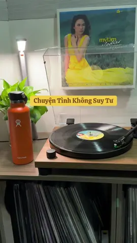Chuyện Tình Không Suy Tư - Track 01 album Melodies Of Time của Mỹ Tâm #MyTam #MelodiesOfTime #DiaThan #hydroflask #MIAvn #vinyl 