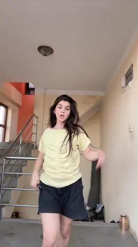 Deurali ko chiso chiso hawa le❤️#trendingvideo #explore #dance #fypシ゚ 