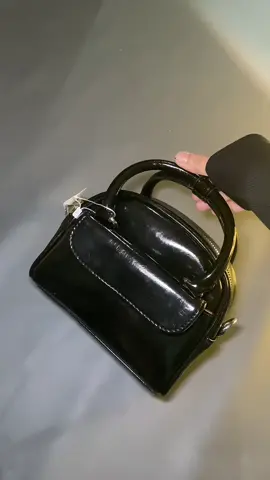 #taswanita #handbag #slingbag 