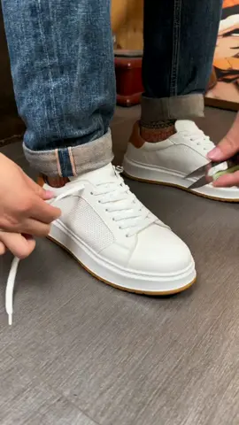 DANRRIO.COM🛍️🛒#sneakers #casualoutfits #menshoes #casualshoes #sneakerscollection #danrrio #handmadeshoes #leathershoes #whitesneakers #businessman #mengifts #fashionshoes 