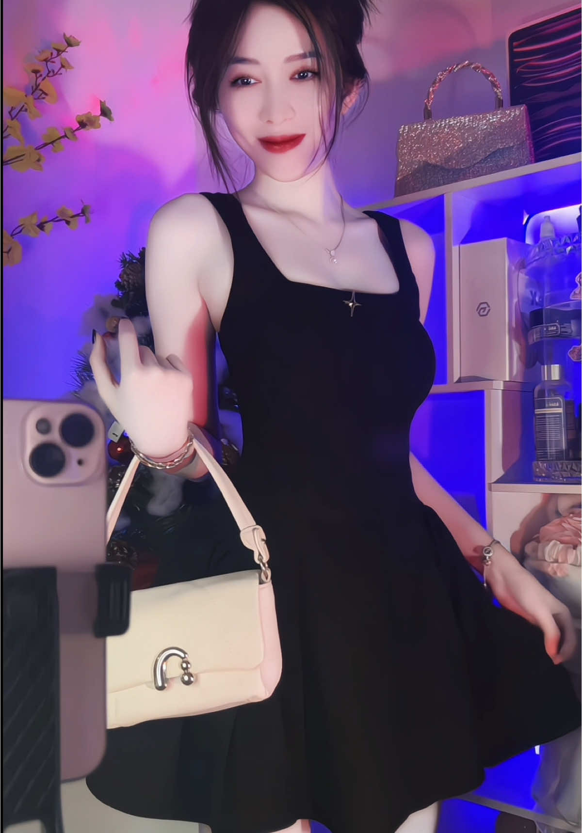 Shop mới nhưng váy đỉnh #sarahduongreview #sarahduongvlog #sarahduonglive #thoitrangnu #reviewquanao #váy #setdoxinh #đầm #đầm_xinh 