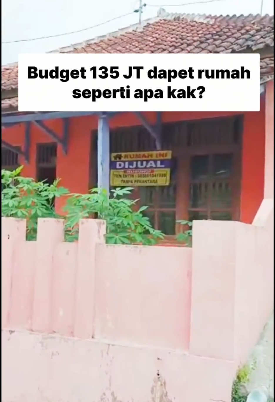 Budget 135JT dapet rumah seperti apa kak?  Bismillah.. Izin temen-temen aku mau jual rumah pribadi, barangkali ada tertarik 😊🙏🏻 Dijual rumah sangat cocok untuk tempat investasi, istirahat dan pensiun.  View nya masyaAllah langsung pegunungan dan alam yang segar. Luas tanah : 121 M2 Luas bangunan : 36 M2 Spesifikasi :  ✅ PBB (Pajak Bumi dan Pembangunan) ✅ 1 Ruang Tamu  ✅ 1 Ruang Keluarga ✅ 3 Kamar Tidur ✅ 1 Ruang Makan ✅ 1 Dapur ✅ 1 Kamar Mandi ✅ 1 Ruang Shalat ✅ Rooftop pemandangan alam ✅ 🛣️ Akses jalan : Bisa di lalui mobil (tidak masuk gang), 50 meter ke masjid, 1 menit ke SDN Buniasih, 6 menit ke alun-alun desa maleber, 7 menit ke pasar maleber, 5 menit ke pasar cinagara, 5 menit ke SMPN 1 Maleber, dan 1 jam 31 menit ke Gunung Ciremai. ❌ Tidak termasuk perabotan ❌ Lokasi tidak banjir 📍Lokasi : Sulang Desa Buniasih Kec. Maleber Kuningan Jawa Barat  Link maps : https://maps.app.goo.gl/ivgNwoe1mPZN99987?g_st=ic Harga: 135 jt NEGO Bagi yang berminat rumahku ini mangga negosiasi bisa langsung hubungi saya via DM atau chat WA 089517500071 [TANPA PERANTARA] Barakallahufiikum 🙏🏻 #rumah #rumahkuningan #jualrumah #rumahmurah #pesonakuningan #kuninganendah #kuninganmass #kuninganhitsss #alfankreatif #fyp #foryoupage #fypage #olx #pinhome