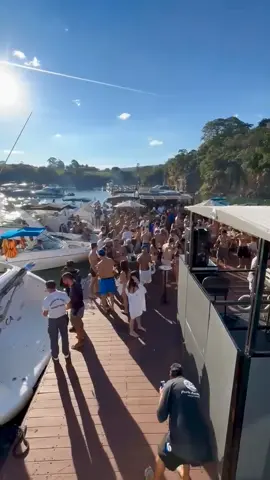 SEMANA SANTA EM ESCARPAS !  @portoescarpas #escarpasdolago #escarpasdolagobr #FeriadoNaLancha 