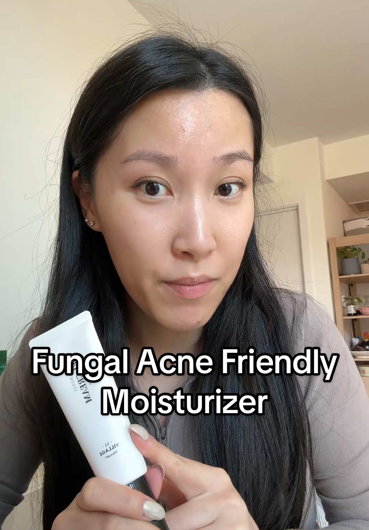 🚨 Fungal acne friendly moisturizer!  11 Village Factory Hydroboost Gel Cream is… ✅ Lightweight ✅ Betaine ✅ Allantonin ✅ Hyaluronic Acids ✅ Tea Tree Leaf Extract #kbeauty #koreanskincare #fungalacne #acne #moisturizer #gelmoisturizer #skincarereview @11Village_Factory 