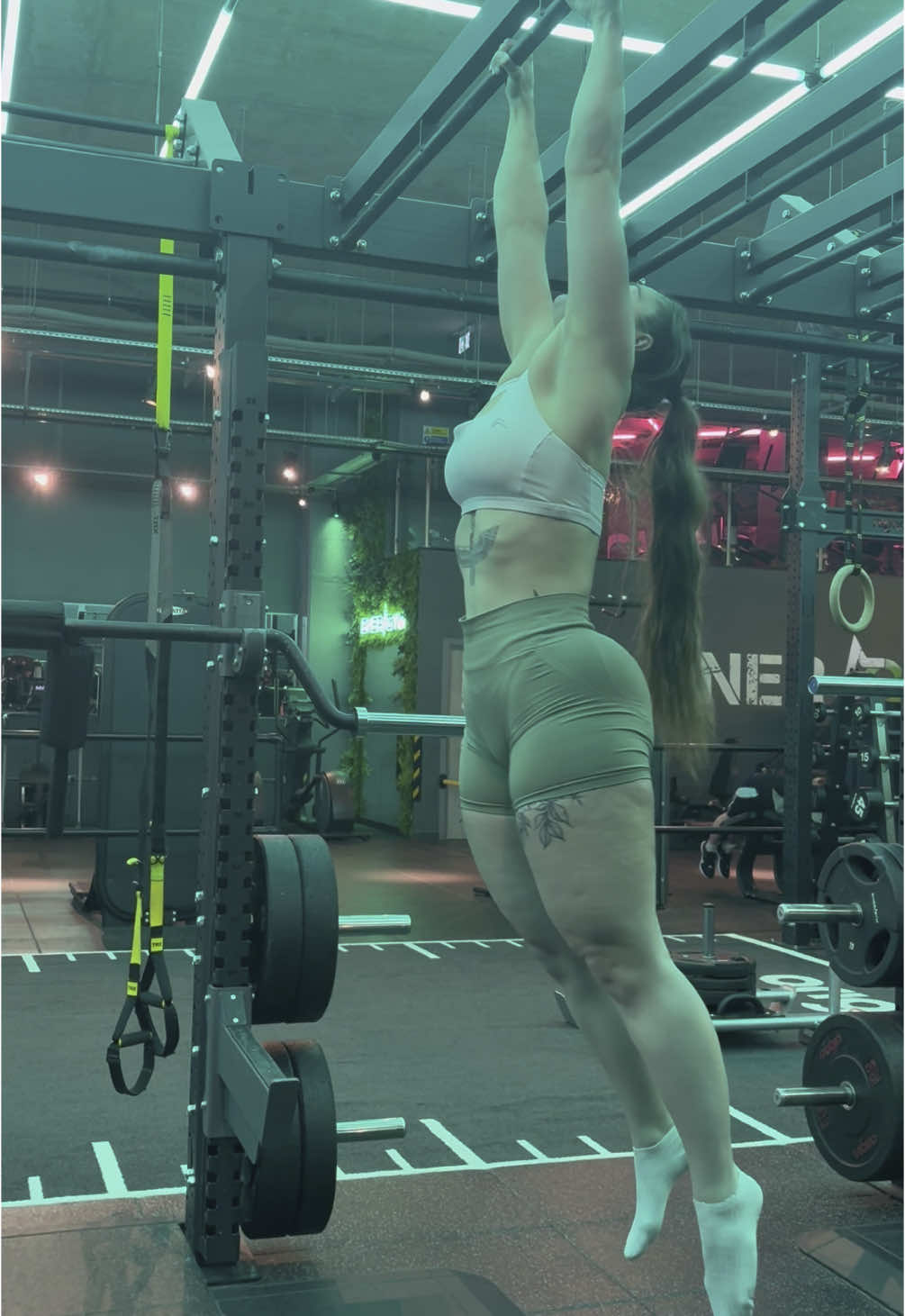 “I can’t do toe to bar” “have you even tried?” 🙃 new skill unlocked I guess #fyp #foryou #FitTok #gym #gymmotivation #calisthenics 