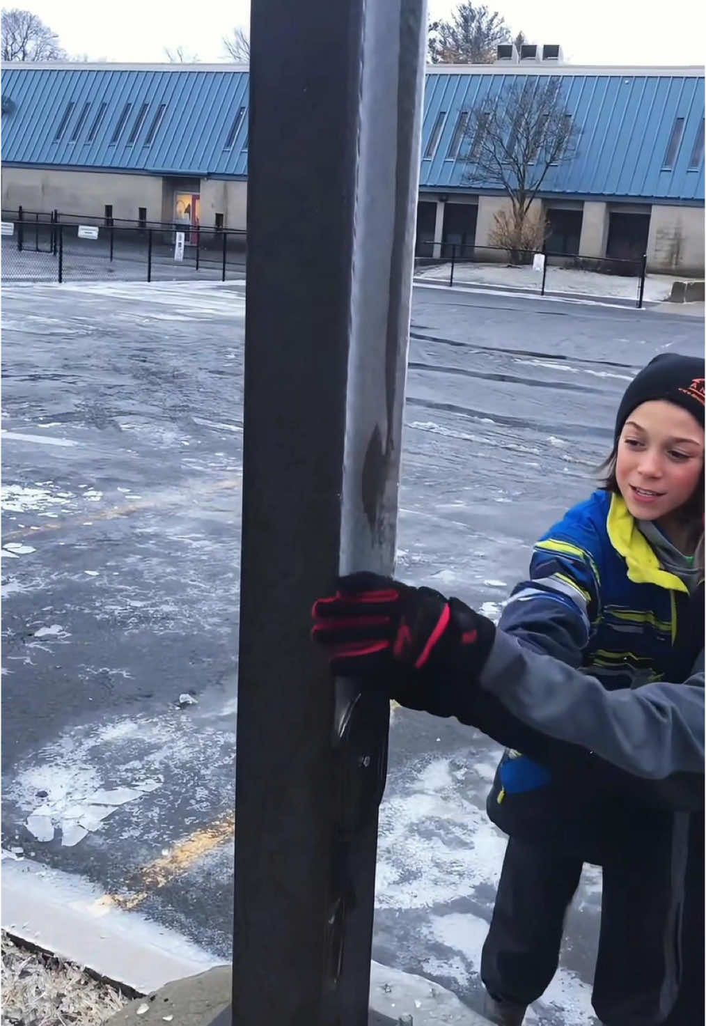 ( 1 minute ) satisfied ice 🧊 #ice #satisfying #fyp #asmr #oddlysatisfying 