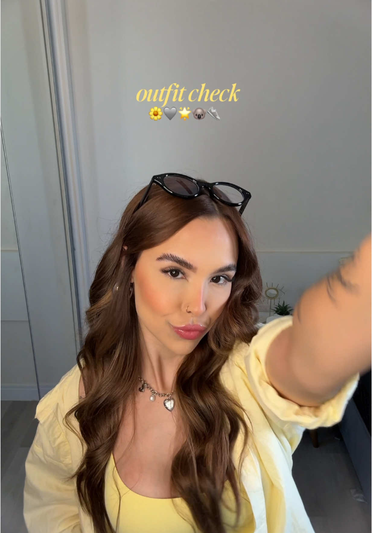 ok amei esse look 💛 #OOTD #fashion #fashiontiktok #lookdodia #trend 