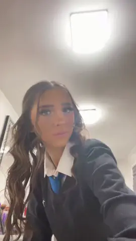 #tiktokgirl #teamworkmakesthedreamwork #boptok #bop #girl #fakebodyy⚠️ #chav #schoolgirl #schoolgirl #ukgirls 