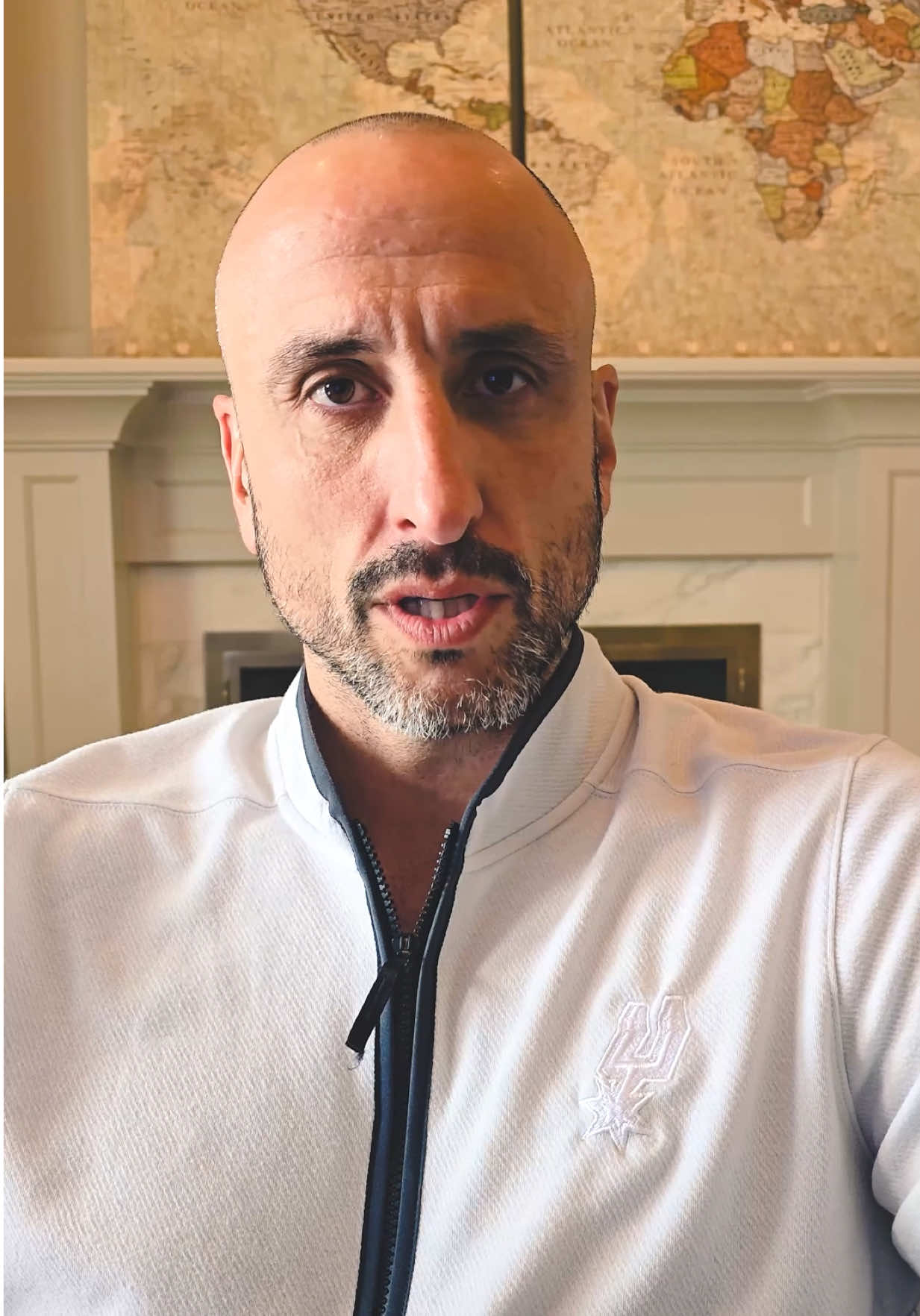 Nuestro nuevo coach, Manu Ginóbili 🥹