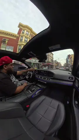 J Alvarez- junto al amanecer #nyc #nj #parati #trend #viral #vibes #mercedes #reggaeton #oldschoolreggaeton @J  A L V A R E Z 