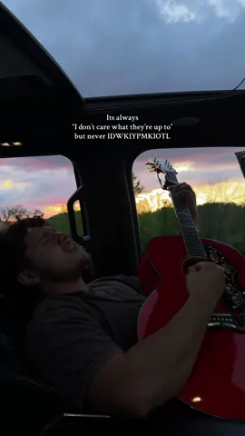 Tried to make this as country as I could #acousticcovers #sunset #musictok 