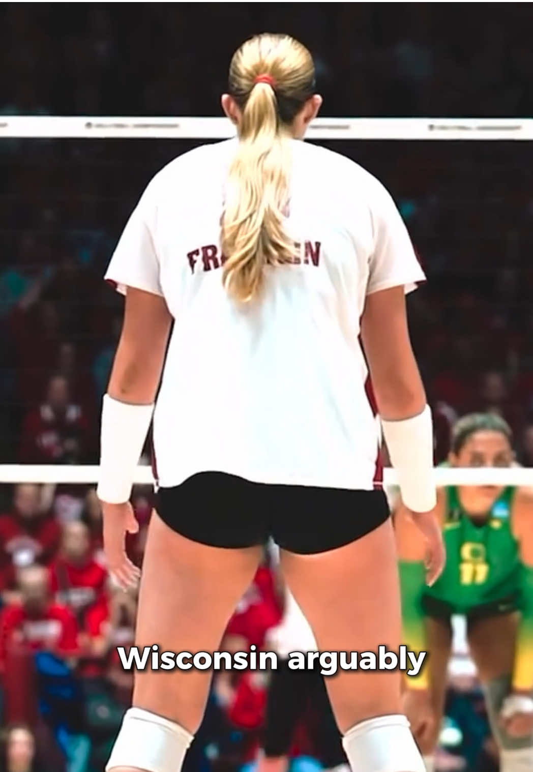 Did you know that Sarah Franklin wasn’t a huge name when she was in high school? 😱 In fact, she played for Palm Beach Juniors, a small club in south Florida with just 10 total teams! This is proof right here that you don’t have to be a super top recruit or play at a big-name club to be successful.  #ncaavolleyball #badgervolleyball #b1gvolleyball #lovb 