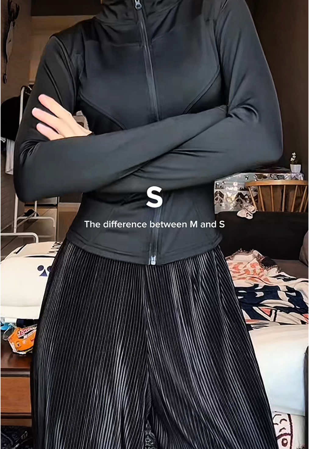 I mean can you see the difference ? Details :  W = 45kg H = 162cm #fashion #fashiontiktok #fashioninspo #outfitideas #outfitcheck #fitcheck #OOTD #fuyogi #sportjacket #gymoutfit #Fitness #yogaoutfit 