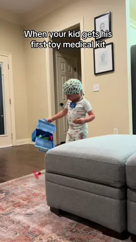 Doctor daddy and Doctor Liam #medicalstudent #medicalhumor #medicaltiktok #doctor #doctorsoftiktok #nursesoftiktok #dadsoftiktok #fyp 
