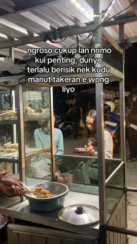 sempol ayam ready ya, ada goreng dan bakaran juga 📍teras berkah mart, ngrupit, jenangan, ponorogo (selatan kampus 2 iain ponorogo) ⏰ 16.00 WIB - 21.00 WIB WA : 0857-9941-3793 #fyp #ponorogo24jam #ponorogo_kota_reog #dennycaknan #sinarengan #kulinerindonesia 