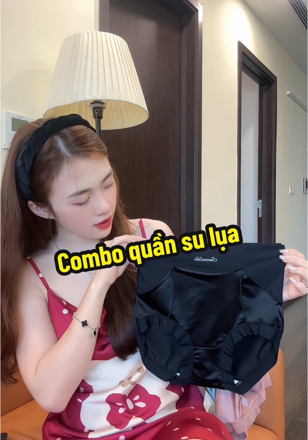 Mặc quần này siu mát , cạp cao ko sợ tụt cạp lun ce ạ 😍 #landaulamvo #mebim 