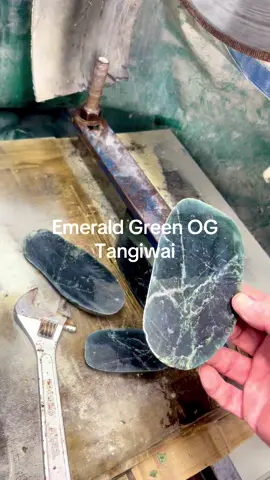 #westcoast #gardening #treasure #vintage #OG #emerald #tangiwai #ponamu #rare #beauty #Touchstone #taonga #comingsoon