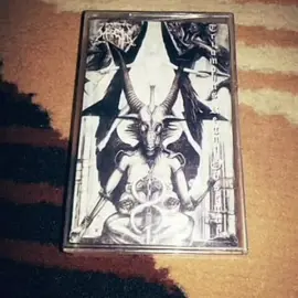 Band apa nih yak, ada yang tau?!! #blackmetal #deathmetal #brutaldeathemetal #brutaldeath #collector #collections  #cassette #cassettes #cassettetape #casettetapes #kaset #kasetpita #kasettape #vidioviral #videotiktok #vyp