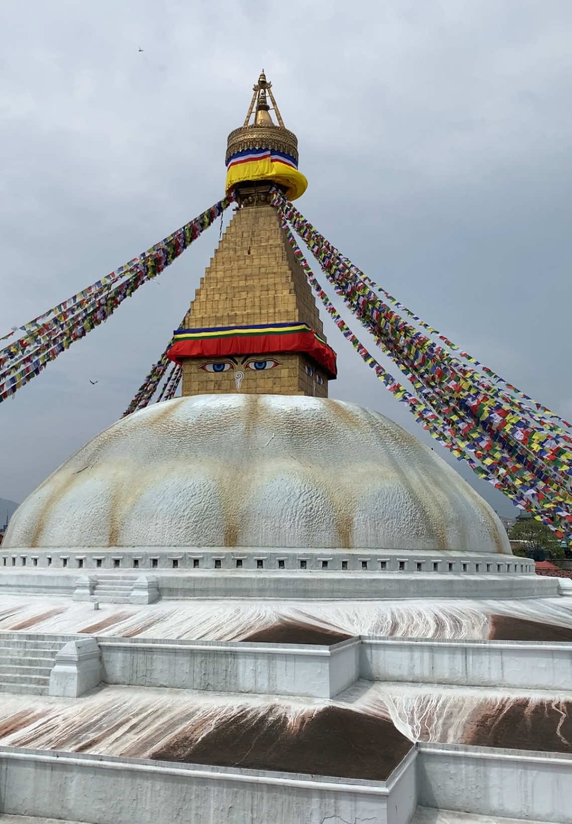 Beautiful Boudhanath🥰🥰🇳🇵 #findingfootprints #boudha #boudhanath_stupa #sunnyday #beautiful #temple 