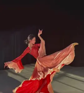 参商 - Tham thương #muacotrang #múacổtrang #cotrang #múa #dance #mecotrang #cổtrang #thamthuong  Cre: 西西西西西茜