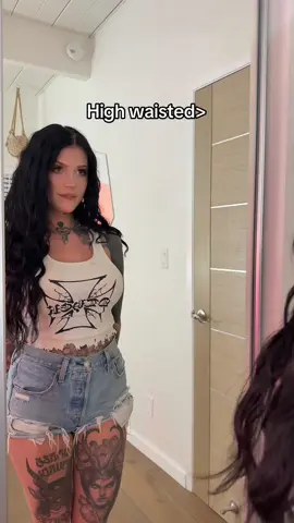 My love handles are too big to be a low waisted girly tbh #fyp #girlswithtattoos #altgirl #tattoos #brunette #highwaisted 