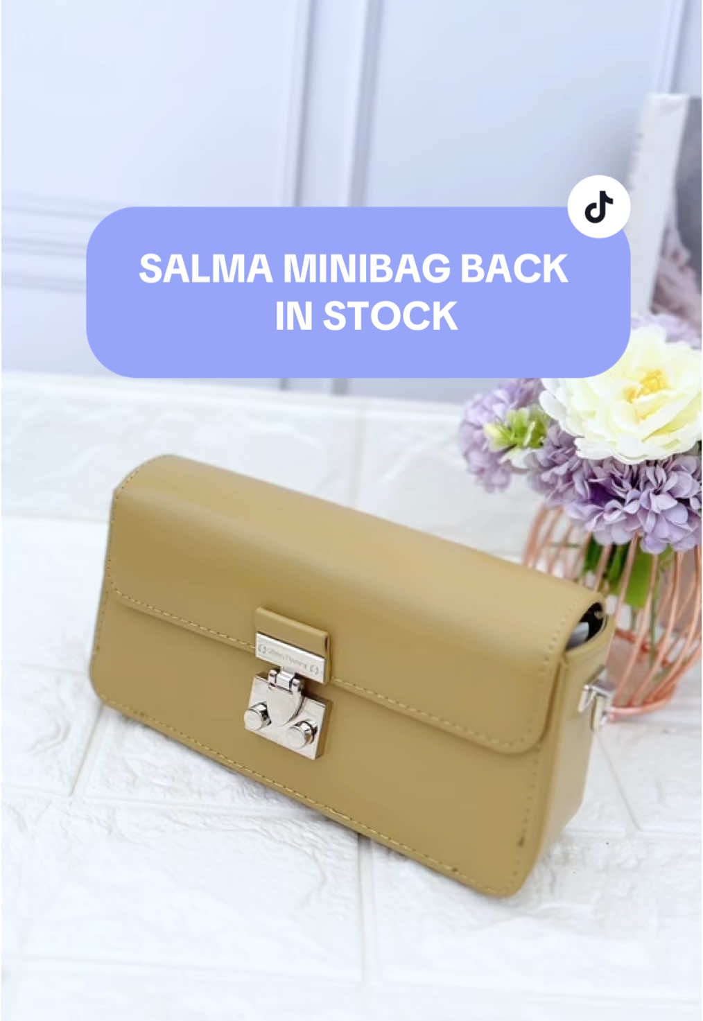 Tas simple minimalis cantik udah include semua di Salma minibag ini😍 #salmaminibag #minibag #minibagwanita #jimshoneyjepara #jimshoneykudus #fyppp #tasselempang #tasselempangwanita #rekomendasitas #fyp #tasremaja #promoguncang44 #taswanita #fypviralシ #jepara 