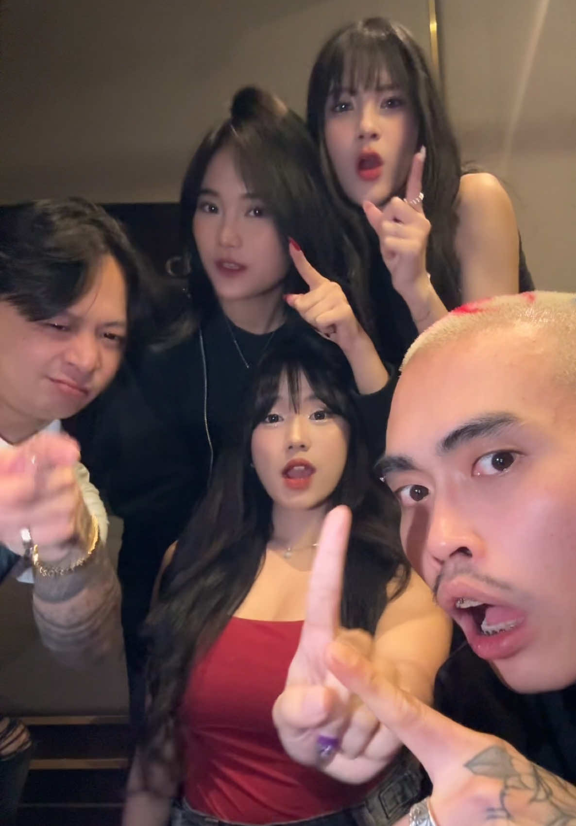 Kingg🫡  @BANG MISTER ALOY @Bravy ⚡️ @Chelsea Van Meijr @lintang 