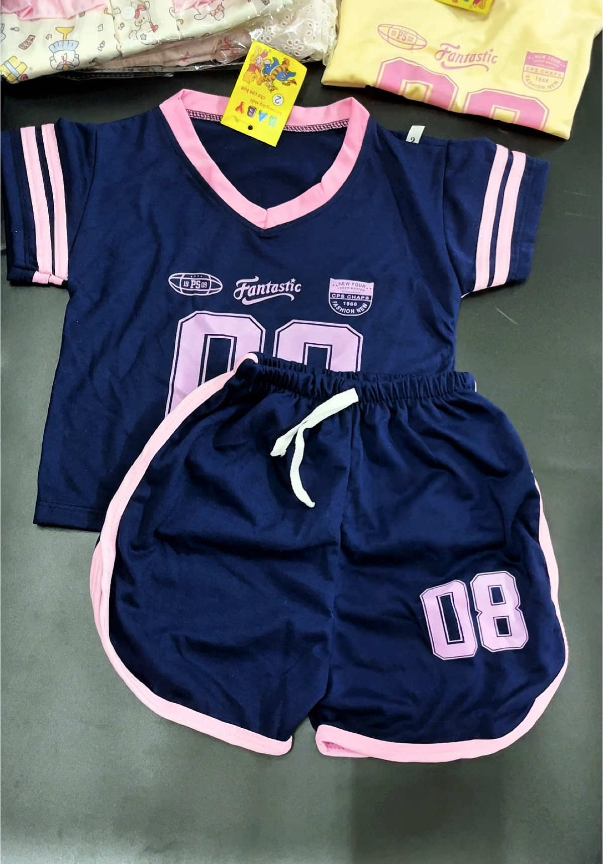 4 màu bộ  thẻ thao cotton su mềm mát#thoitrangtreem #quanaotreem #bococtaychobe #bohechobe #xuhuongtiktok #bomuahechobe #bohechobe #xuhuongtiktok #bomuahechobe #viralvideo #tiktok #xuhuong #mevabe #bocottonchobe #bothethaochobe 