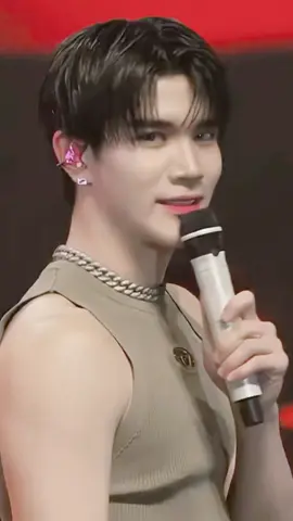 สวยอะไรขนาดนั้น😳#fourthnattawat #โฟร์ทณัฐวรรธน์ 