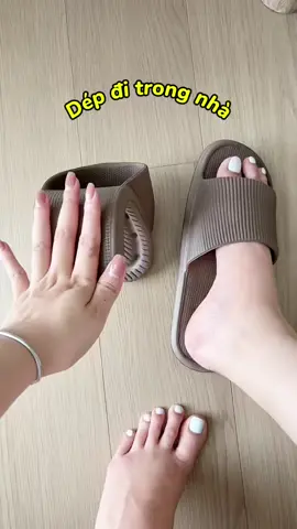 Ở spa thấy các chị hay để dép này cho khách đi mà êm thiệt #depditrongnha #depem #depdep #depditrongnhatam #dep #xuhuongtiktok #xuhuong #tiktokviral #tiktokshop #tiktokmademebuyit #sanphamxuhuong #xuhuongtiktok2025 #trend #trending #fyp #xh #viralvideo #viral #reviewsanpham 