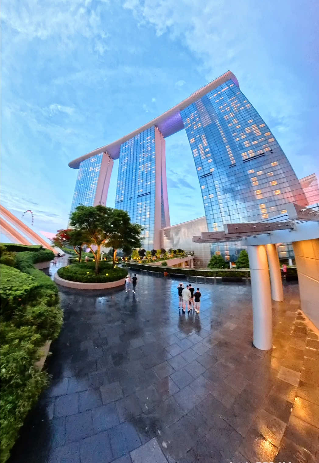 Welcome to📍Singapore #marinabaysands #tiktok #insta360x4 #sg #marinabay #exploresingapore #singapore 