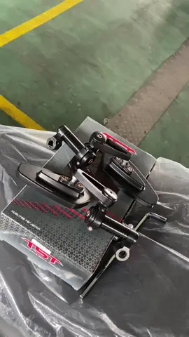 Spion ini yang bikin tampilan motor kamu jadi terlihat lebih sporty dan keren 🤩  Mumpung promo langsung di order  #spion #spiontomok #spionpcx #oktagon #tst #spionvariasi #spiontomokoktagon #spionpcx #rumahmewah #spionkeren #masukberanda #fupage 