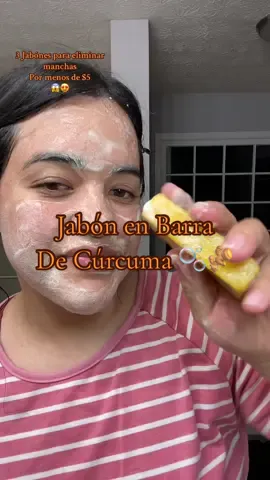 Estoy fascinada con este jabón lo comenzaré a usar en mi cuerpo en áreas obscuras como codos rodillas etc. te lo recomiendo muchísimo 🤗 . . . . . . . . #turmericsoap #turmericskincare #soapbars #skincare #jabondecurcuma #manchas #manchasenlapiel #turmeric #cleaning #turmericandkojicacidsoap #rutinadeskincare #morning #night #ttshopdeals #lemo #recommendations #parati 