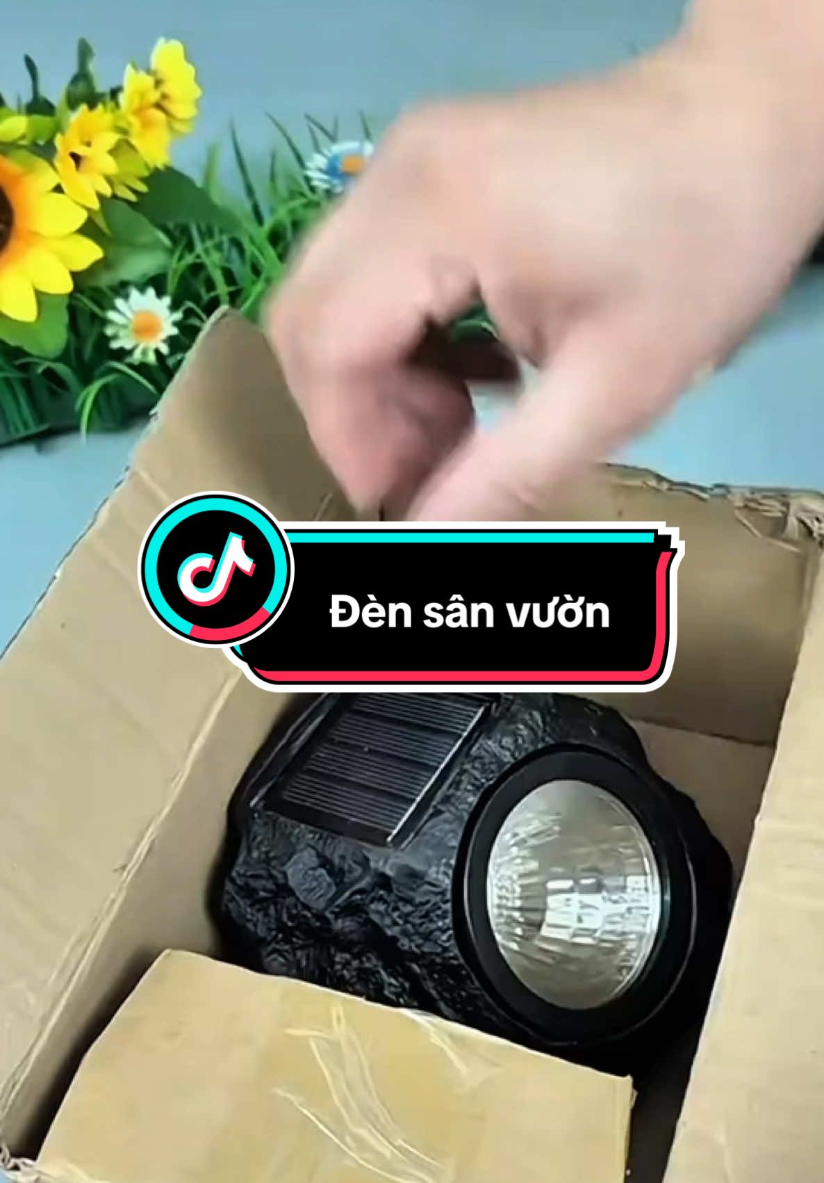 Đèn giả đá dùng năng lượng mặt trời cho sân vườn#dodungtienich #dengiada #densanvuon #xuhuong 