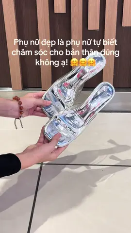 Ghé shop em sắm ngay giày dép đi nạ🤗🤗🤗#giaydepnu #giaydepcaocap #Hershoes #giaynuxinh #sandaldihoc #depcaogot7cm #depnoxinh #nghechuchot #xuhuongtiktok 