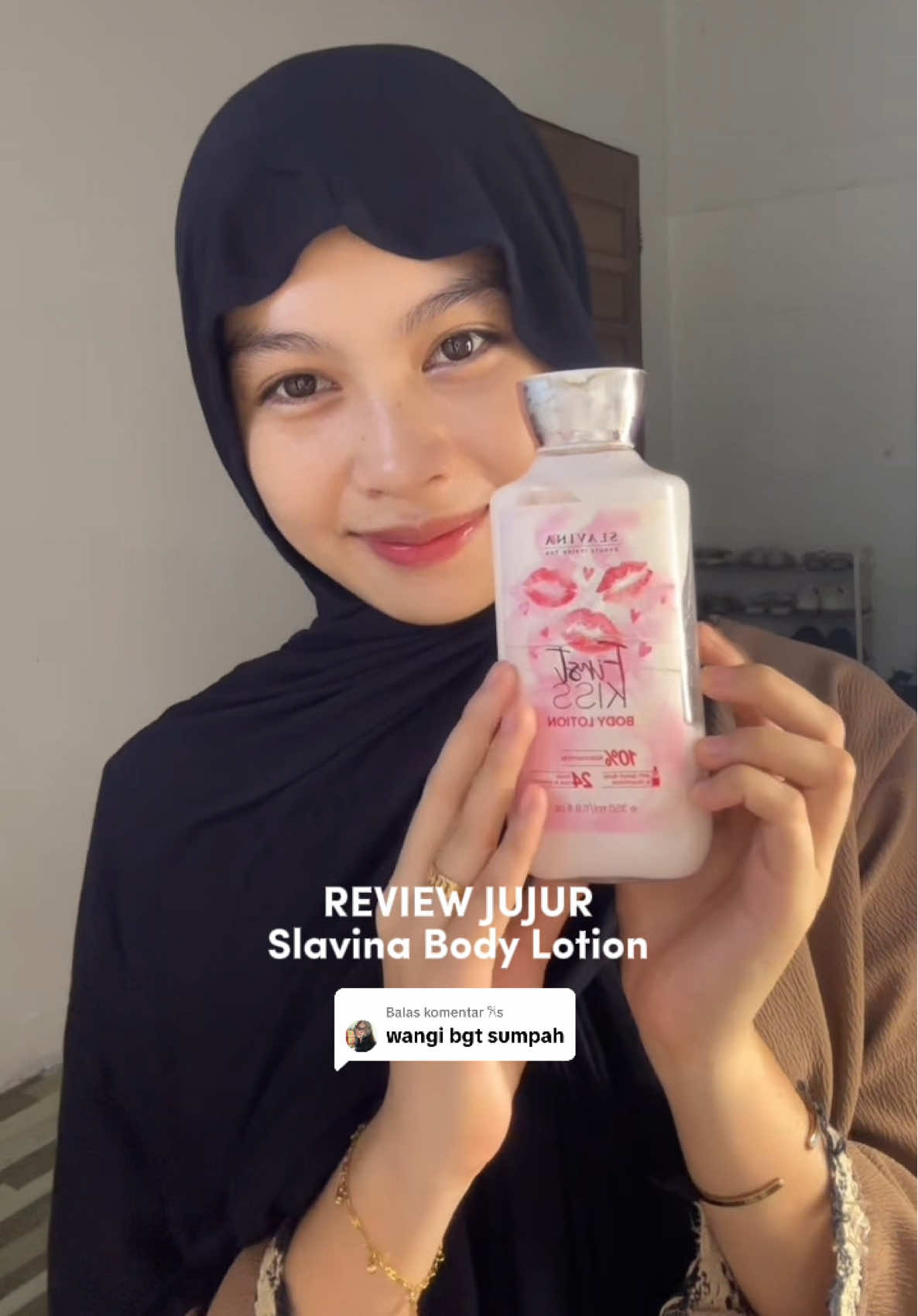 Membalas @𐙚s best body lotion 💗✨ @Slavina #bodylotionslavina #slavina #lotionparfume #wangiseharian 