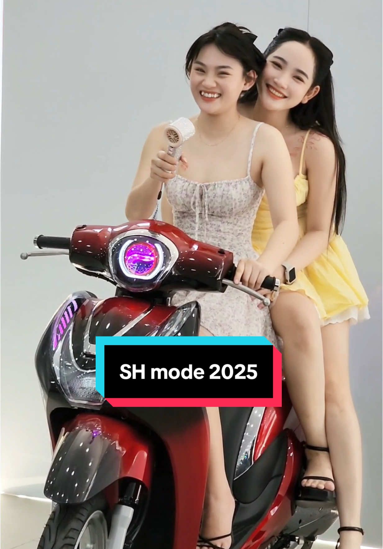 EM và SH Mode 🥰 #thuychamxemay #xuhuong #viral #viralvideo #honda #shmode #audi #bicau #xedokieng 