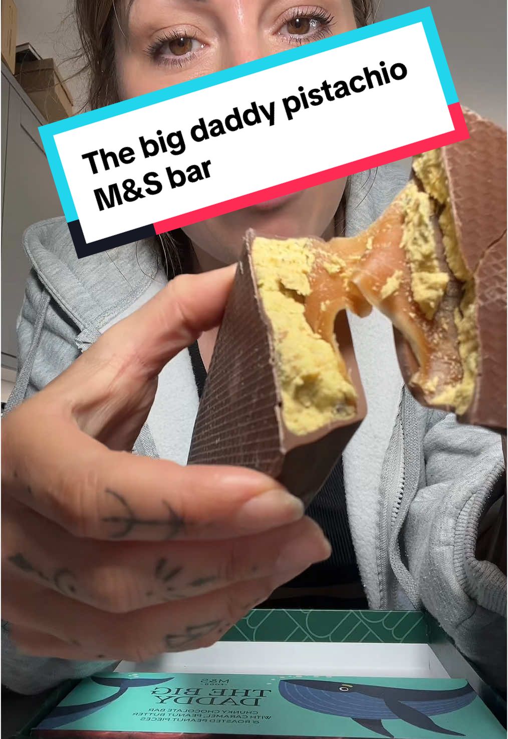 If you like pistachio and caramel, this will be right up your street 🙌 @M&S Food #mandsfood #BigDaddyBigReviews #Pistachio #Review #Chocolate #Food #FoodLover #FoodTok 