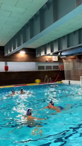 Tralalero Tralalá 🦈 #tralalerotralala #waterpolo #BIWPA #biwpacadwmy #barcelona #goalie #goal