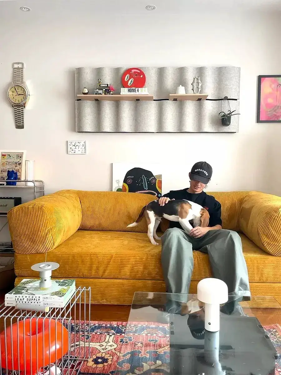 The sofa can be turned into a bed with just a pull, making the small apartment space more spacious#​tatamisofa #​joeysofa #​sofabed #​sofaruangtamu #Lemon8 