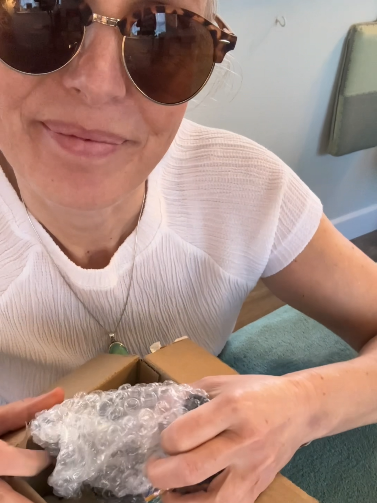 Unboxing heavenly scents of Absolute Aromas essential oils, massage balms and room atomisers ready for my chat with scent guru David and treating his daughter Jo to a therapeutic hand massage... see the full video this Sunday 25th May on YT and mini vid here on TT. Thanks to @absolutearomas for your friendship ☺️ Go to absolute-aromas.com in UK, absolute-aromas.ca in Canada or universalcompanies.com/collections/absolute-aromas in the US. Links in comments can be copied and pasted into your browsers. #asmr #asmrsounds #asmrvideo #unintentionalasmr #asmrtiktok #aromatherapy #massage #unboxing #essential oils #guru #essentialoilsupplier
