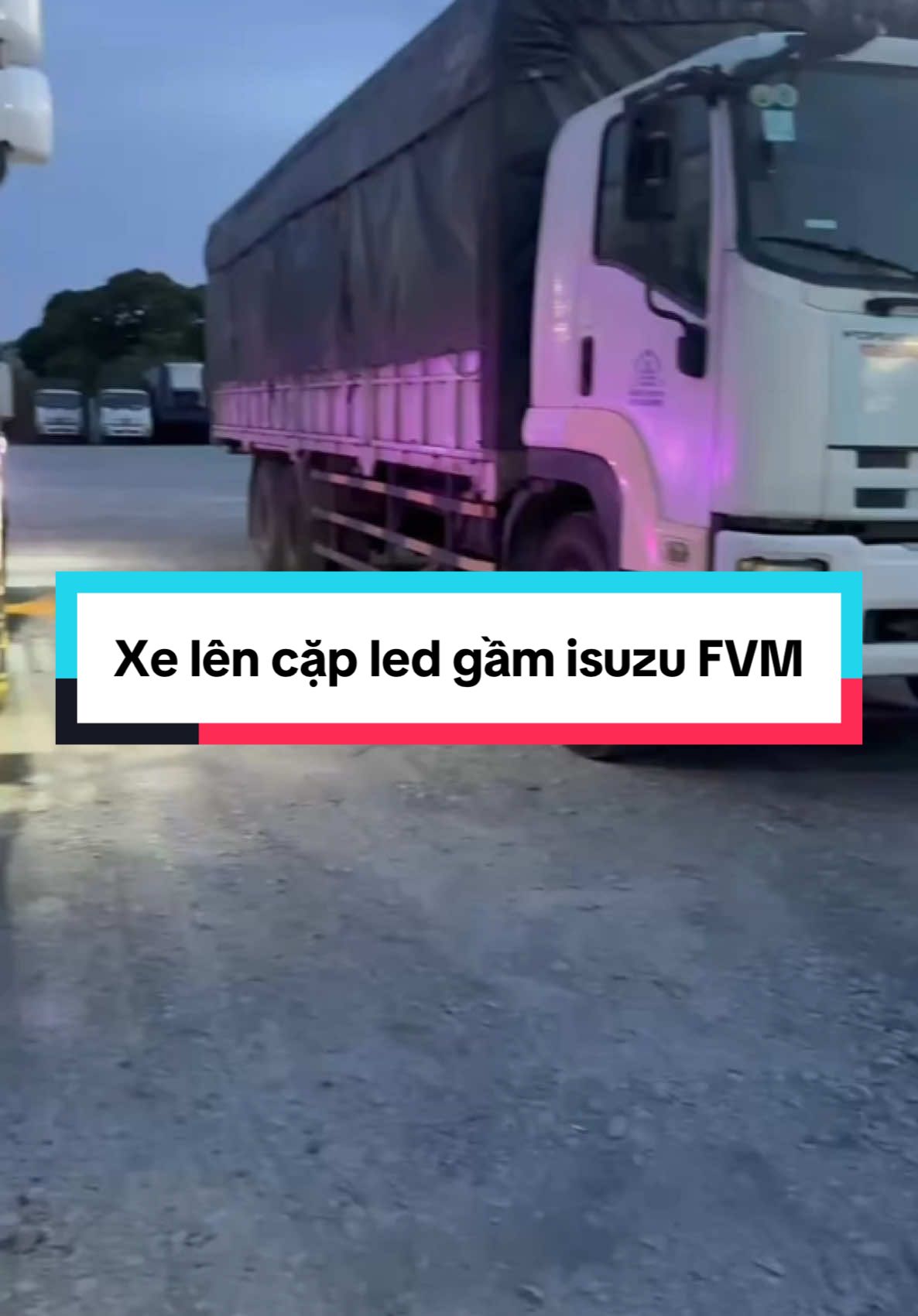 Xe Isuzu FVM lên cặp led gầm vàng bass rin theo xe ko độ chế gì cả #ledgamisuzu15t #dengam #dengamisuzu15t #ledgamxetai #isuzu #isuzufvm #isuzufvm1500 #isuzufvm300 #xetai #xetaidep #phutungvanphong #phụtùngvạnphong #dochoixetaivanphong 