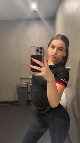 I’m cooking so I’m dirty hush  #fyp #foryouuu #kfc #work #xyz 