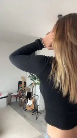 et sur moi elle wine #cejour #fyp #pourtoi #wine #trend 