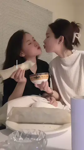 có người chiều chuộng thật thích❤️#bachhop #lgbt 